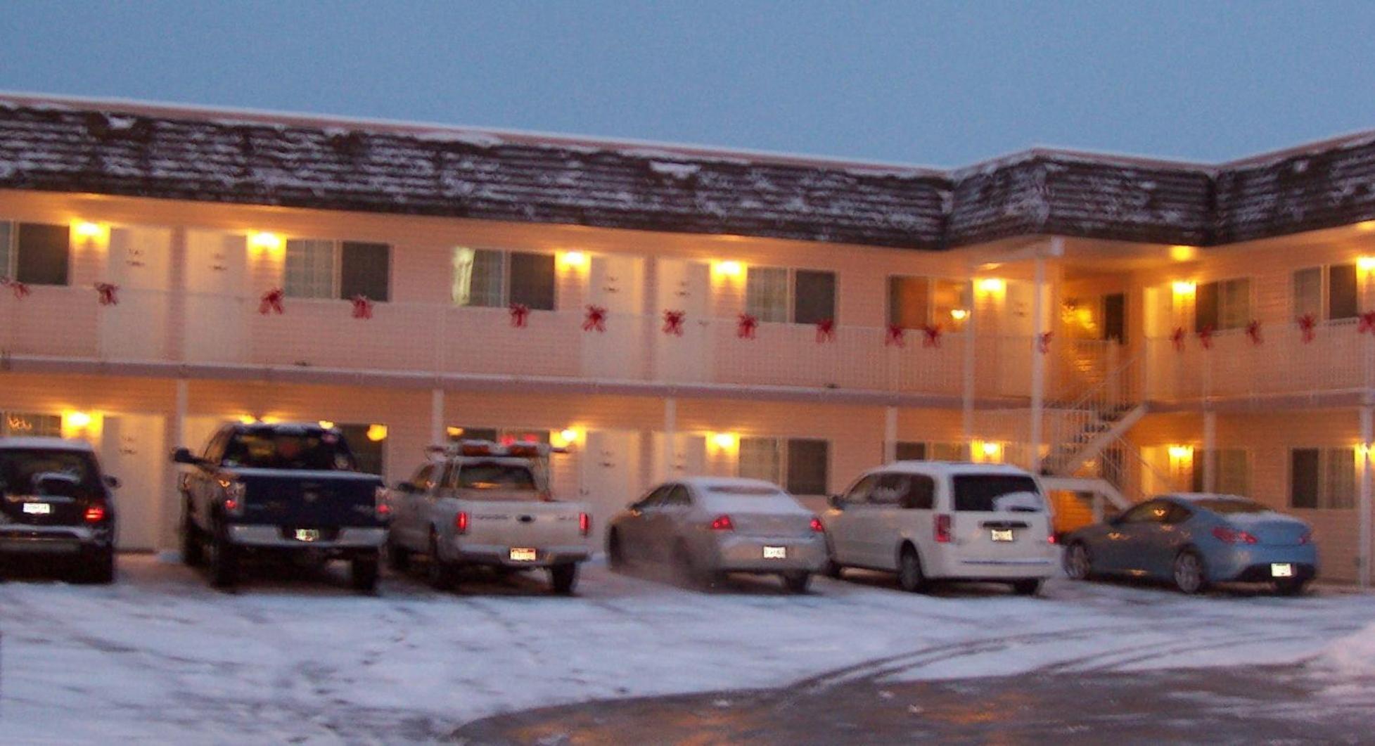 Model A Inn Кранбрук Экстерьер фото